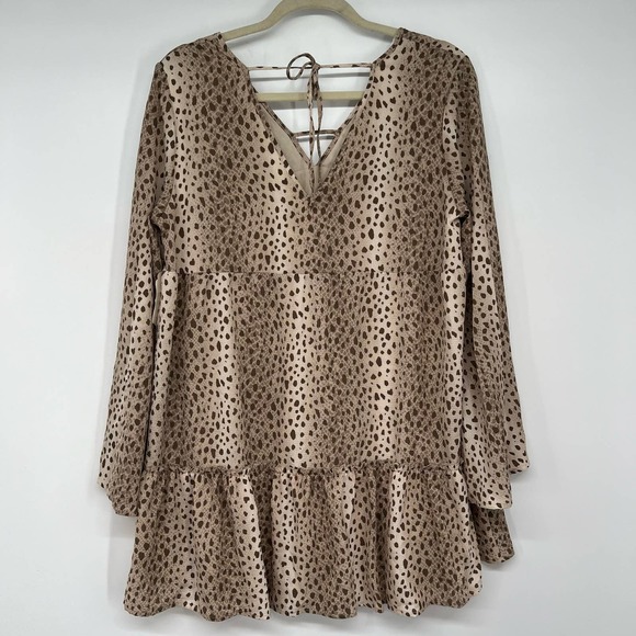 NWT Altar'd State Leopard Print Tiered Mini Dress Women's Sz M Mocha Bell Sleeve - Picture 2 of 10